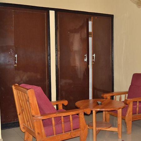 Happiness Star Motel Butare Exterior foto